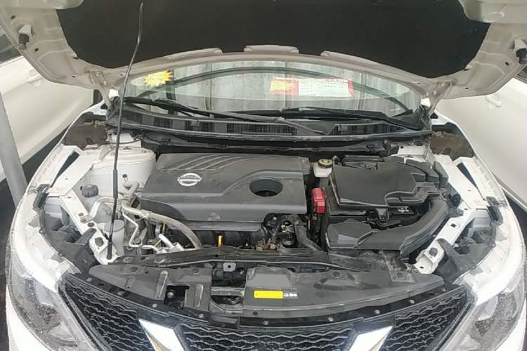 Used Nissan Qashqai 2016 2.0L CVT Luxury Edition Engine Bay