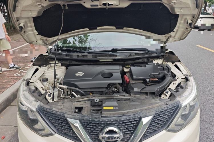 Used Nissan Qashqai 2016 2.0L CVT Flagship Edition Engine Bay