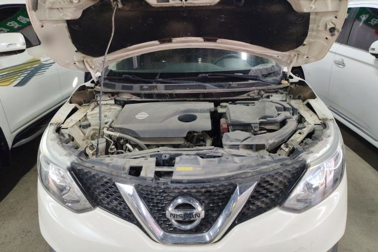 Used Nissan Qashqai 2016 2.0L CVT Elite Edition Engine Bay