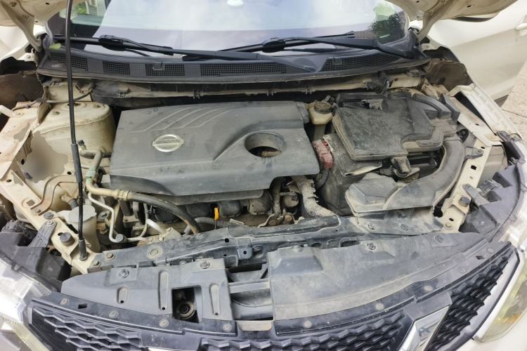 Used Nissan Qashqai 2016 2.0L CVT Elite Edition Engine Bay