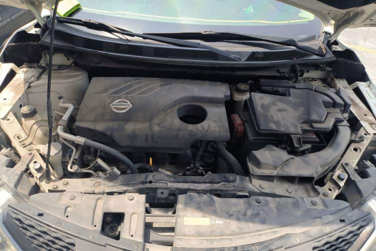 Used Nissan Qashqai 2016 2.0L CVT Elite Edition Engine Bay