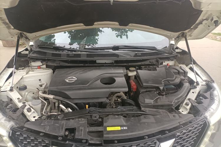 Used Nissan Qashqai 2016 2.0L CVT Elite Edition Engine Bay