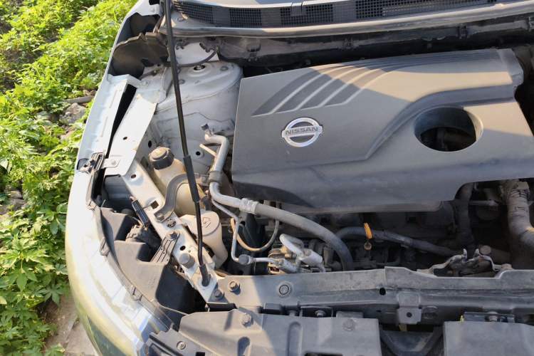 Used Nissan Qashqai 2016 2.0L CVT Luxury Edition Engine Bay Right