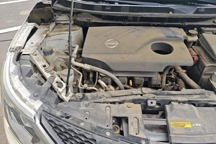 Used Nissan Qashqai 2016 2.0L CVT Luxury Edition Engine Bay Right