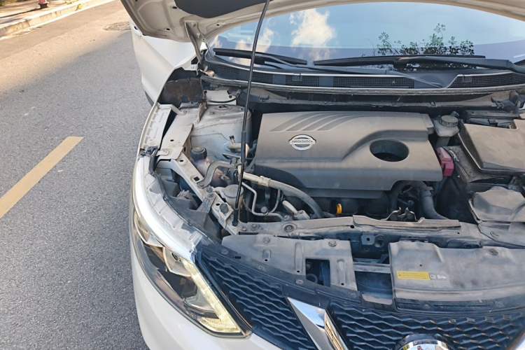 Used Nissan Qashqai 2016 2.0L CVT Luxury Edition Engine Bay Right