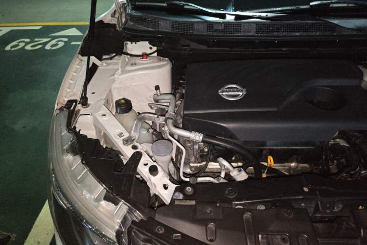 Used Nissan Qashqai 2016 2.0L CVT Luxury Edition Engine Bay Right