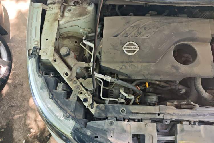 Used Nissan Qashqai 2016 2.0L CVT Elite Edition Engine Bay Right
