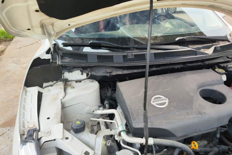 Used Nissan Qashqai 2016 2.0L CVT Luxury Edition Engine Bay Right