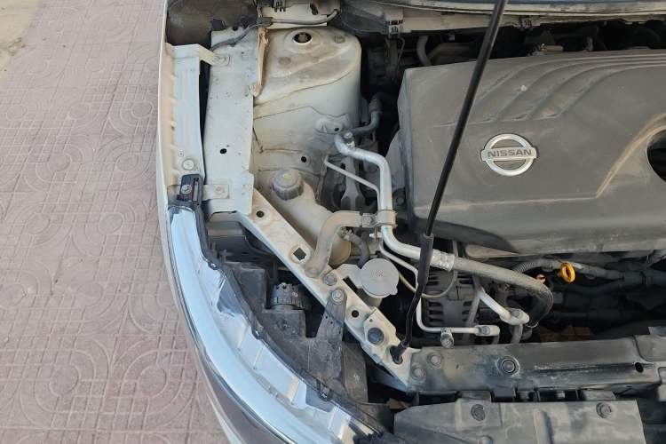 Used Nissan Qashqai 2016 2.0L CVT Luxury Edition Engine Bay Right