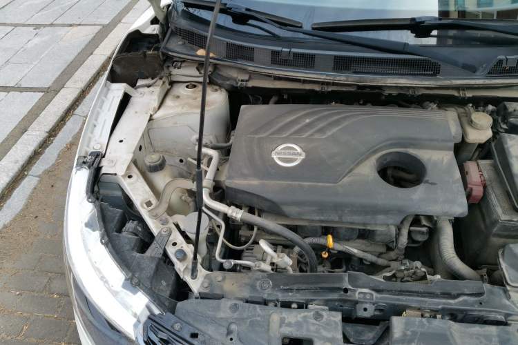 Used Nissan Qashqai 2016 2.0L CVT Luxury Edition Engine Bay Right