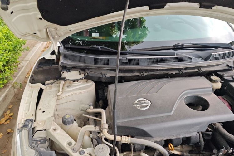 Used Nissan Qashqai 2016 2.0L CVT Luxury Edition Engine Bay Right