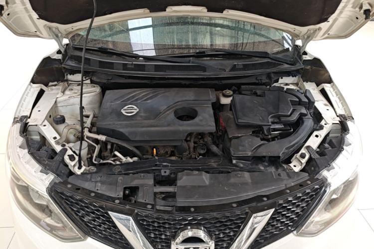 Used Nissan Qashqai 2016 2.0L CVT Elite Edition Engine Bay
