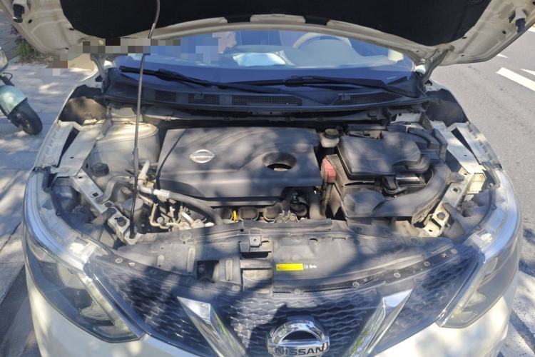 Used Nissan Qashqai 2016 2.0L CVT Elite Edition Engine Bay