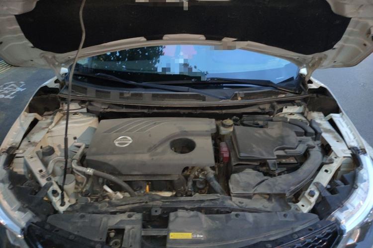 Used Nissan Qashqai 2016 2.0L CVT Elite Edition Engine Bay
