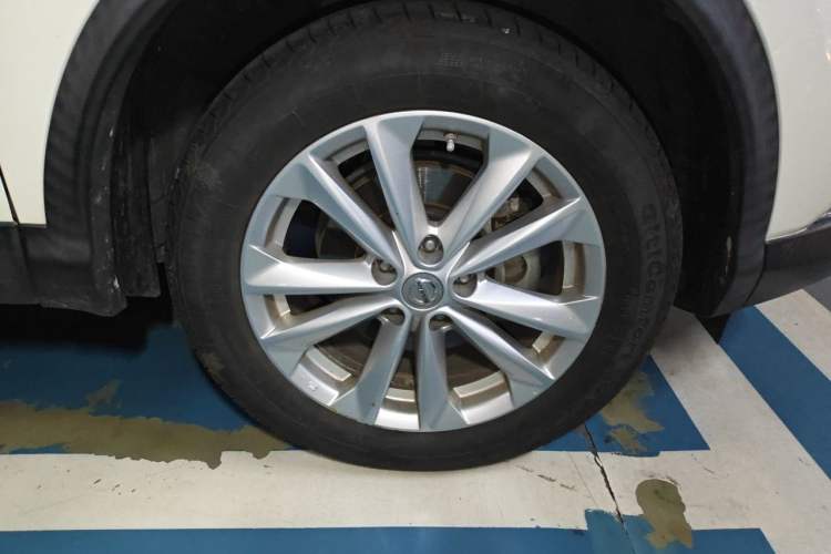 Used Nissan Qashqai 2016 2.0L CVT Elite Edition Exterior 1