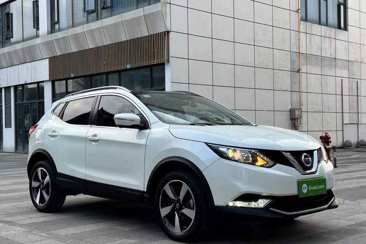 Used Nissan Qashqai 2016 2.0L CVT Luxury Edition Exterior 1