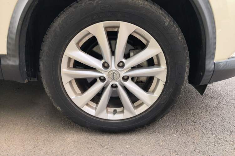 Used Nissan Qashqai 2016 2.0L CVT Elite Edition Exterior 1