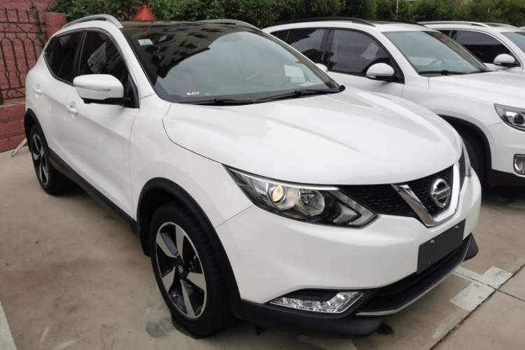 Used Nissan Qashqai 2016 2.0L CVT Luxury Edition Exterior 1