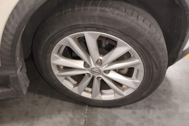 Used Nissan Qashqai 2016 2.0L CVT Elite Edition Exterior 1