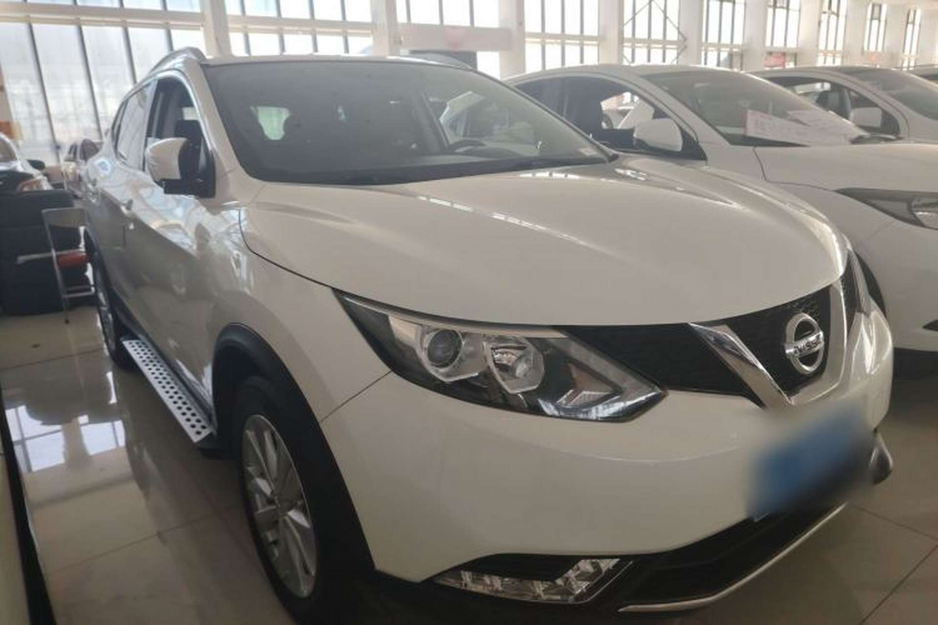 Used Nissan Qashqai 2016 2.0L CVT Elite Edition Exterior 2