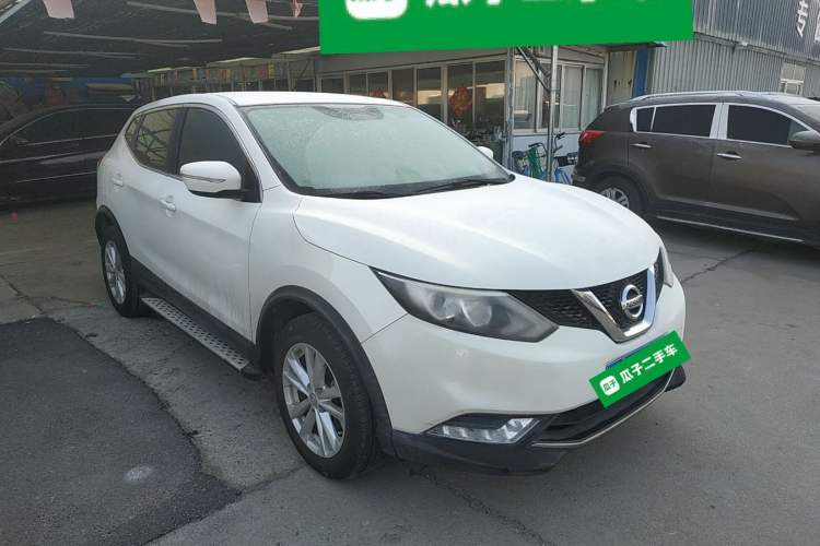 Used Nissan Qashqai 2016 2.0L CVT Elite Edition Exterior 2
