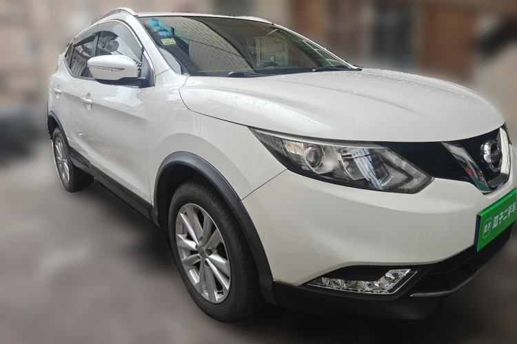 Used Nissan Qashqai 2016 2.0L CVT Elite Edition Exterior 2