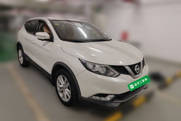 Used Nissan Qashqai 2016 2.0L CVT Elite Edition Exterior 2