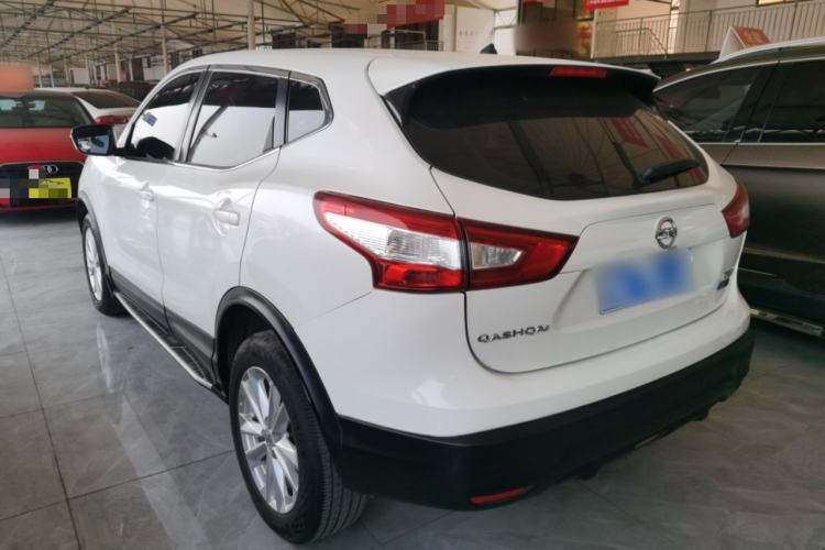 Used Nissan Qashqai 2016 2.0L CVT Elite Edition Exterior 2