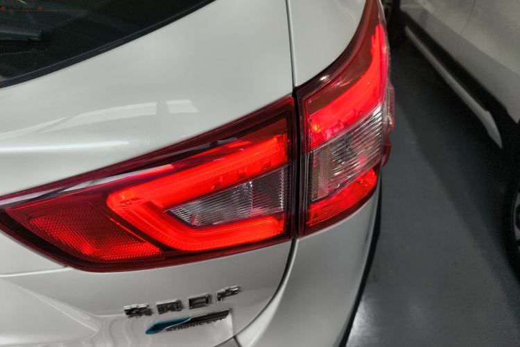 Used Nissan Qashqai 2016 2.0L CVT Elite Edition Exterior 3