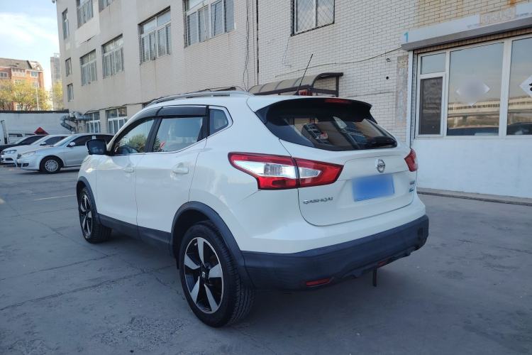 Used Nissan Qashqai 2016 2.0L CVT Luxury Edition Exterior 3