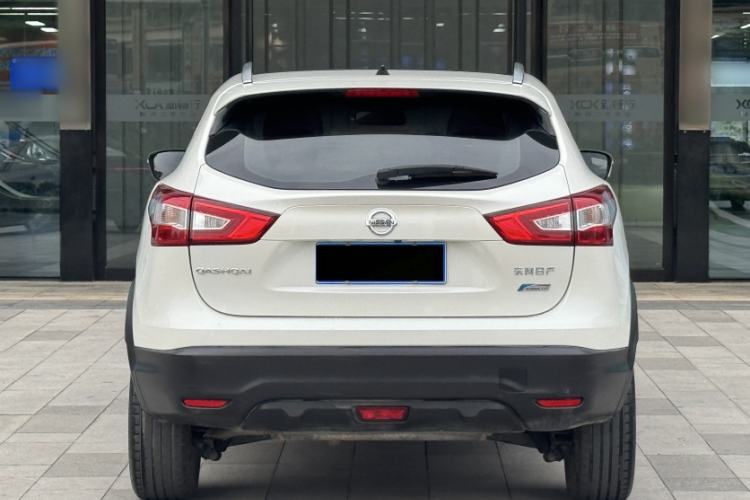 Used Nissan Qashqai 2016 2.0L CVT Luxury Edition Exterior 4