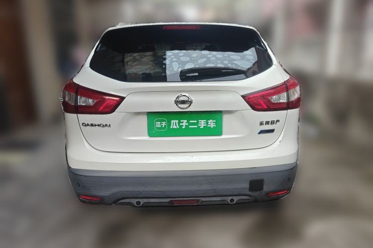 Used Nissan Qashqai 2016 2.0L CVT Elite Edition Exterior 4