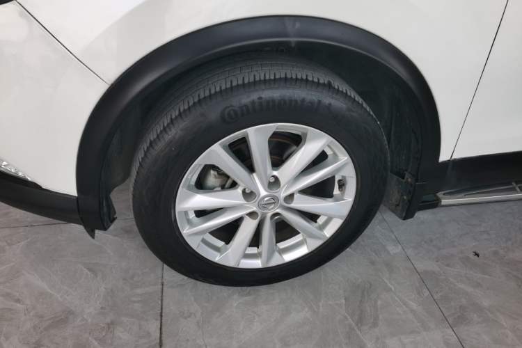 Used Nissan Qashqai 2016 2.0L CVT Elite Edition Exterior 4