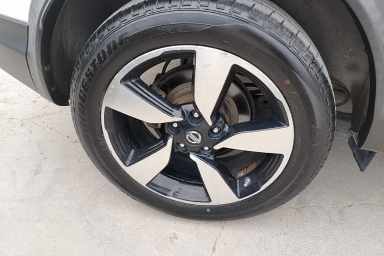 Used Nissan Qashqai 2016 2.0L CVT Luxury Edition Exterior 5