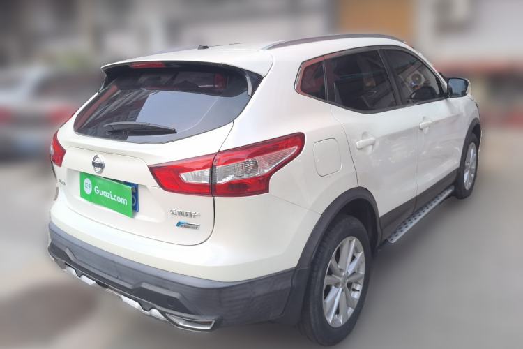 Used Nissan Qashqai 2016 2.0L CVT Elite Edition Exterior 5