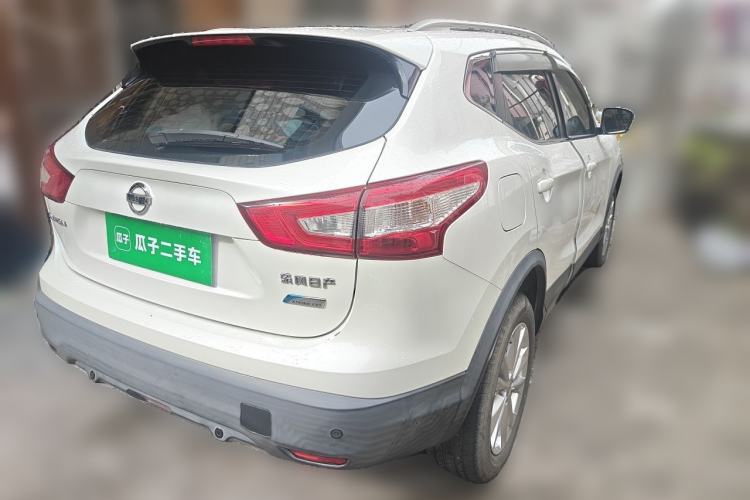 Used Nissan Qashqai 2016 2.0L CVT Elite Edition Exterior 5