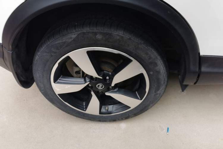 Used Nissan Qashqai 2016 2.0L CVT Luxury Edition Exterior 5