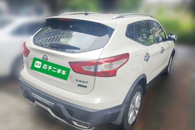 Used Nissan Qashqai 2016 2.0L CVT Elite Edition Exterior 5