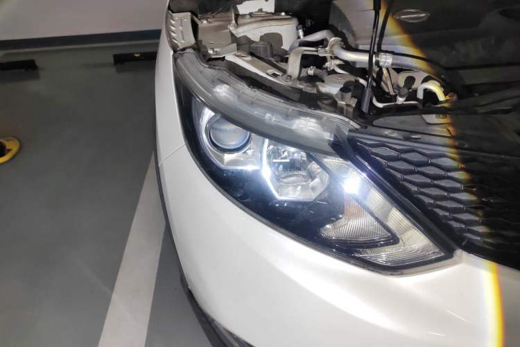 Used Nissan Qashqai 2016 2.0L CVT Elite Edition Exterior 6