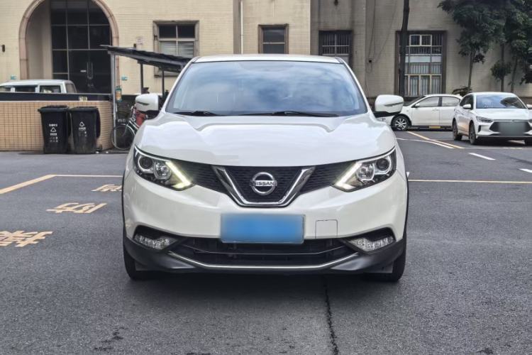 Used Nissan Qashqai 2016 2.0L CVT Elite Edition Exterior 6
