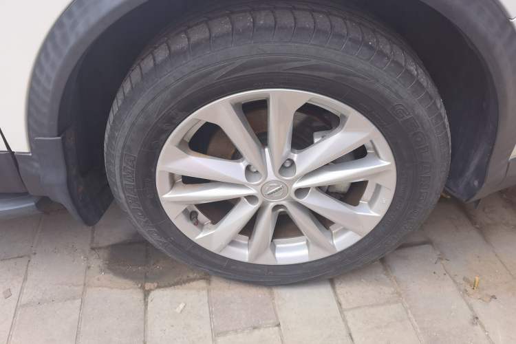 Used Nissan Qashqai 2016 2.0L CVT Elite Edition Exterior 7