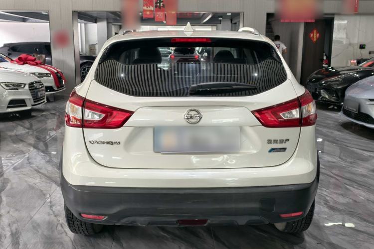 Used Nissan Qashqai 2016 2.0L CVT Luxury Edition Exterior 9