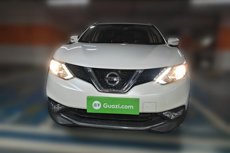 Used Nissan Qashqai 2016 2.0L CVT Elite Edition Front