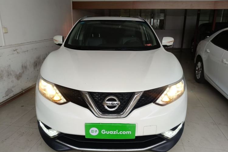 Used Nissan Qashqai 2016 2.0L CVT Elite Edition Front