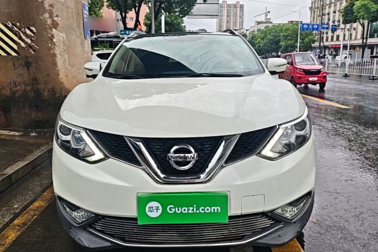 Used Nissan Qashqai 2016 2.0L CVT Luxury Edition Front