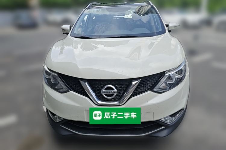 Used Nissan Qashqai 2016 2.0L CVT Luxury Edition Front