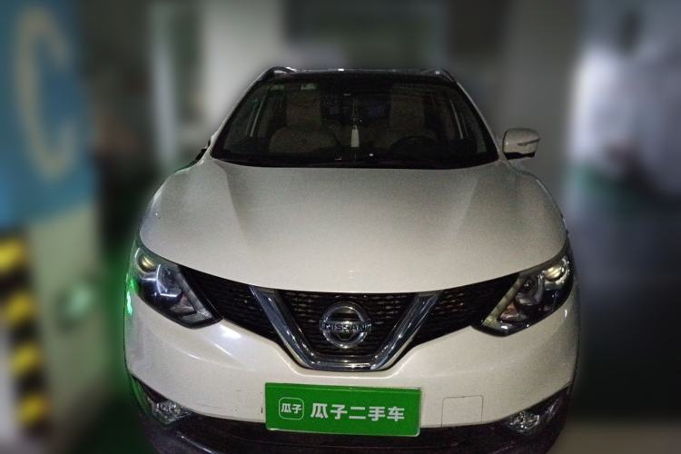 Used Nissan Qashqai 2016 2.0L CVT Luxury Edition Front