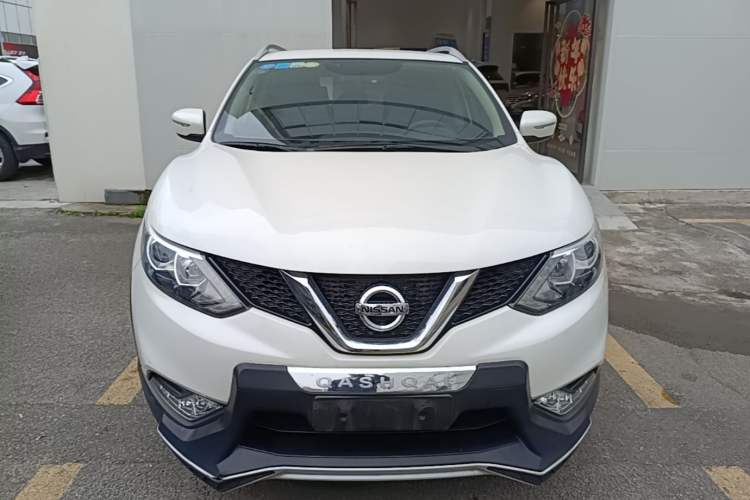 Used Nissan Qashqai 2016 2.0L CVT Elite Edition Front