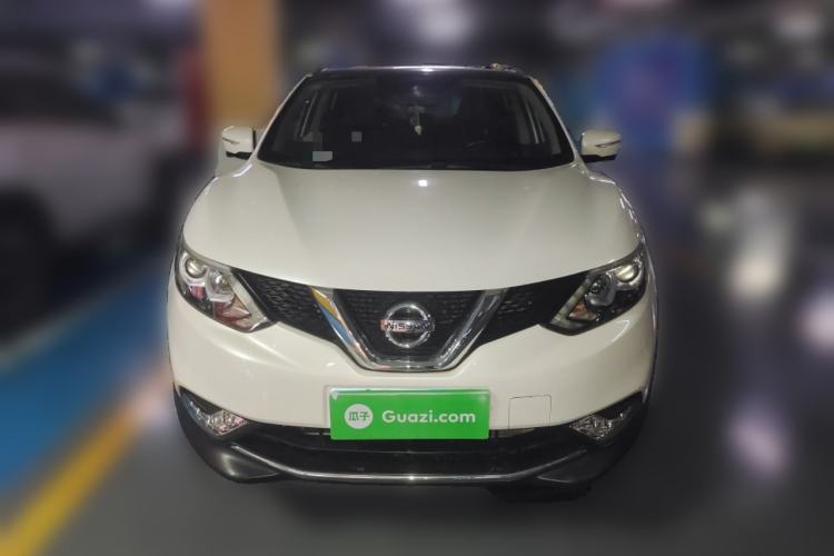 Used Nissan Qashqai 2016 2.0L CVT Luxury Edition Front