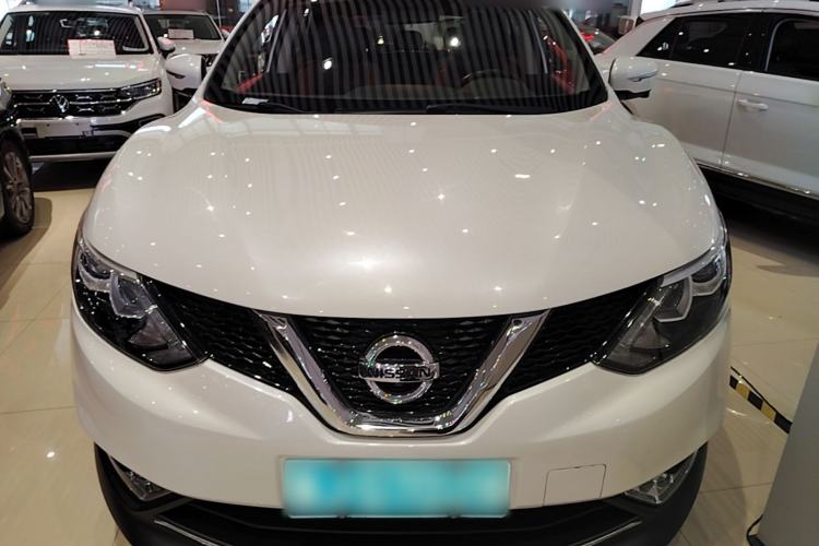 Used Nissan Qashqai 2016 2.0L CVT Luxury Edition Front